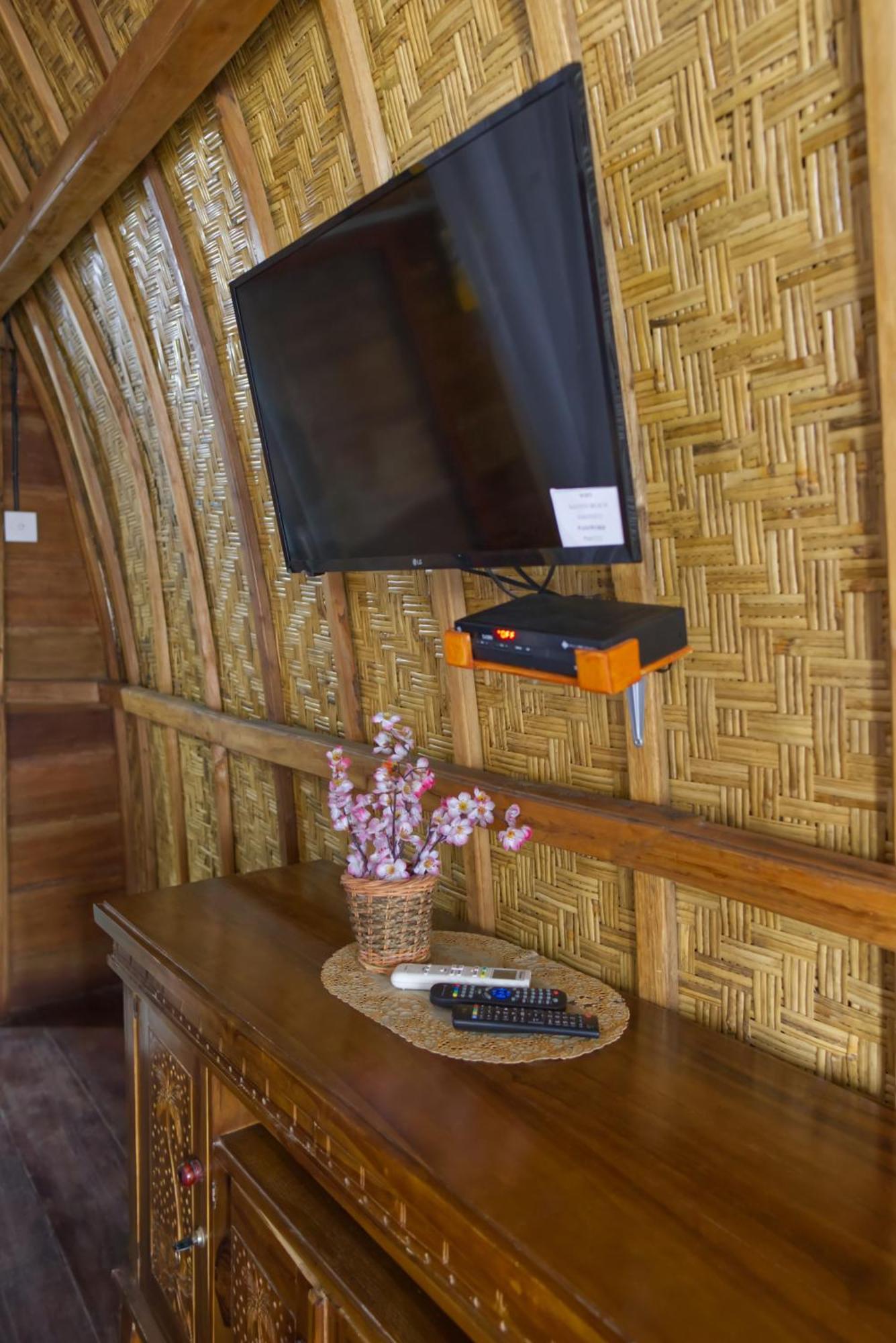 Santen Beach Bungalows Ped Luaran gambar