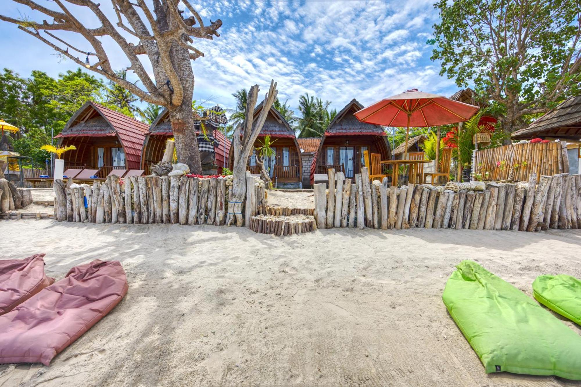 Santen Beach Bungalows Ped Luaran gambar